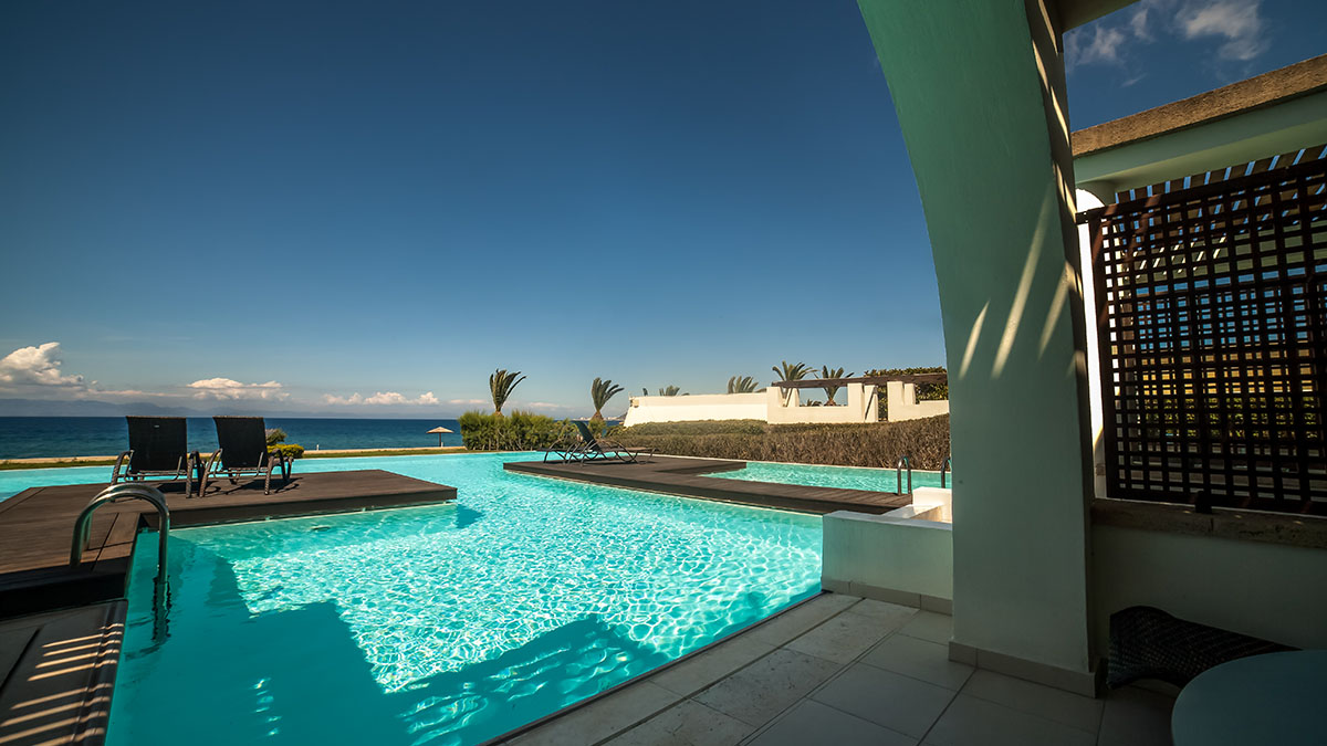 Grand Suite Beach Front Private Pool